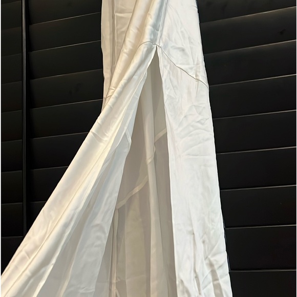 Gorgeous! “Cami NYC” White Silk Slip Dress! Size Small. Worn Once!! - Picture 6 of 13